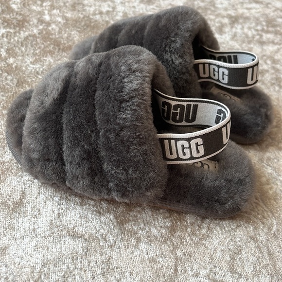 Brand New UGG Fluff Yeah Slides Baby & Toddler Gray Genuine Sheepskin Slipper - Picture 7 of 16